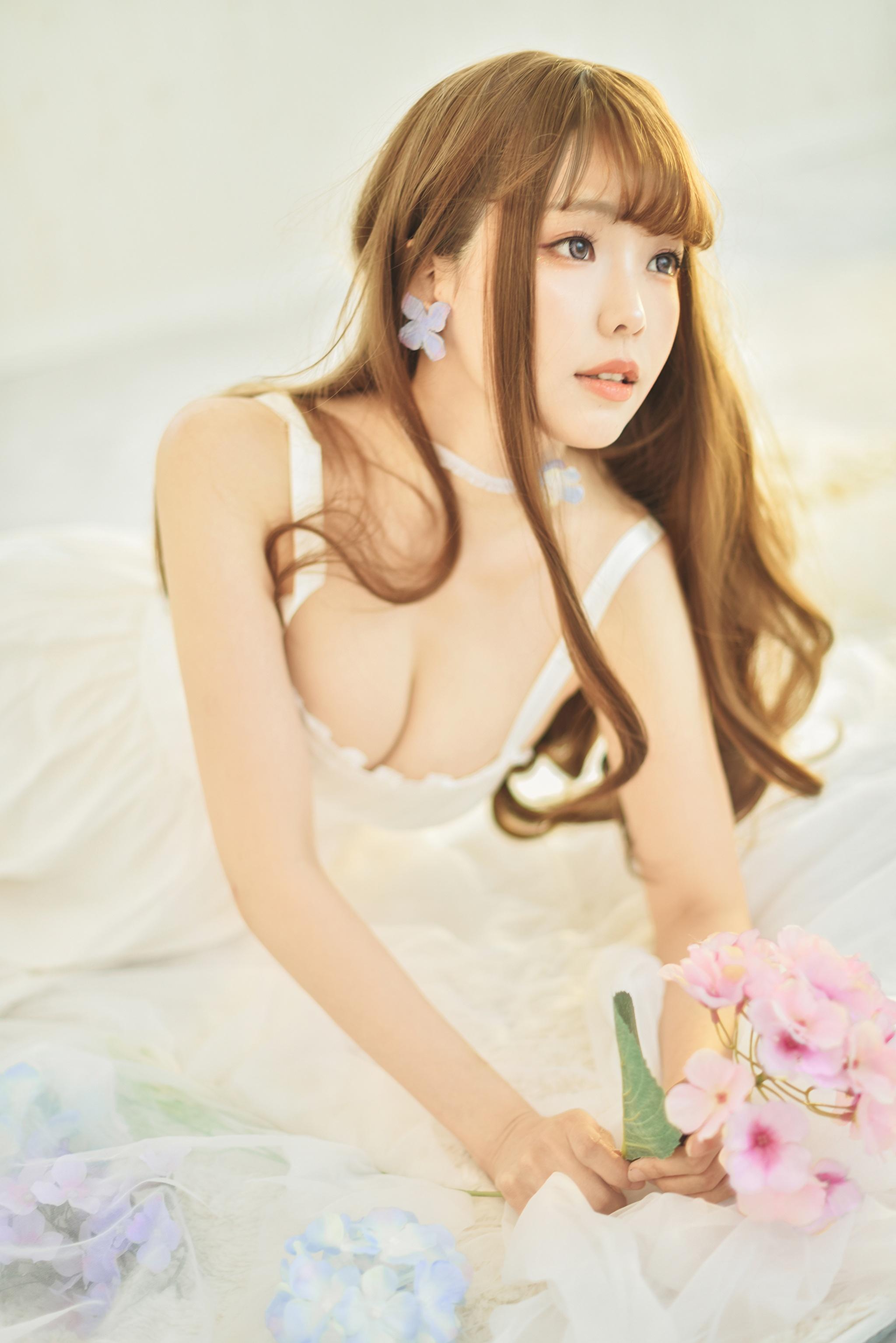 ElyEE子 – NO.76 White Dress [22P]插图